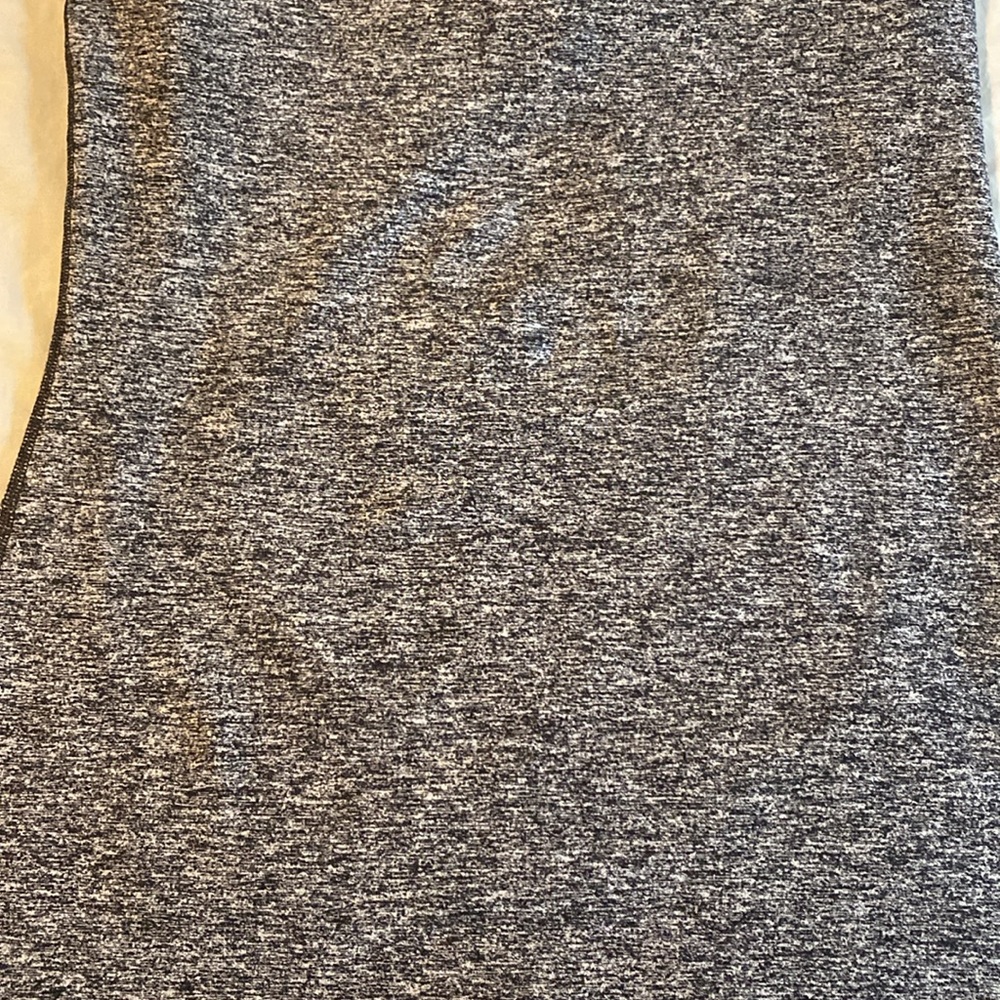 Lululemon Power Y Tank Luon Size 6 - Picture 3 of 6